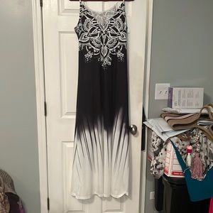Gorgeous black and white cotton maxi dress